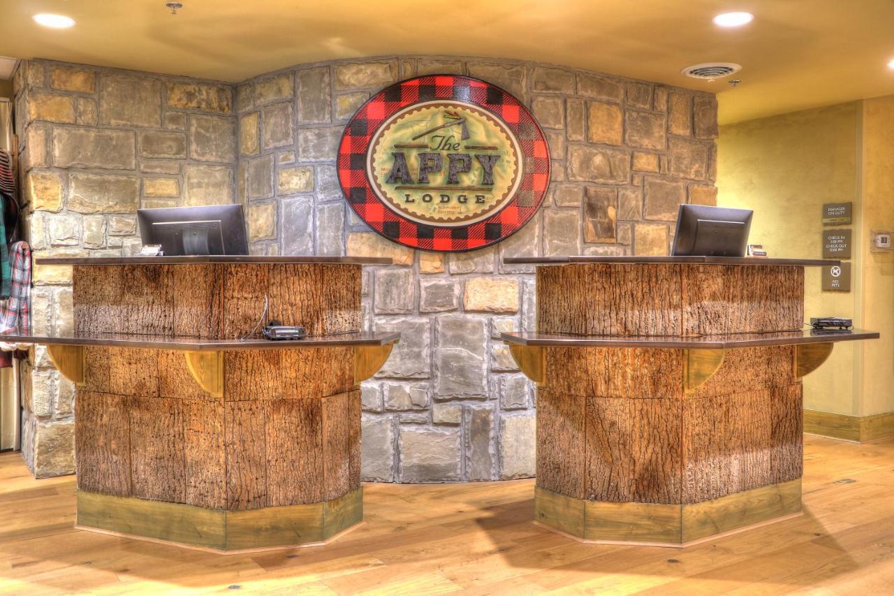 The Appy Lodge Gatlinburg Exterior photo