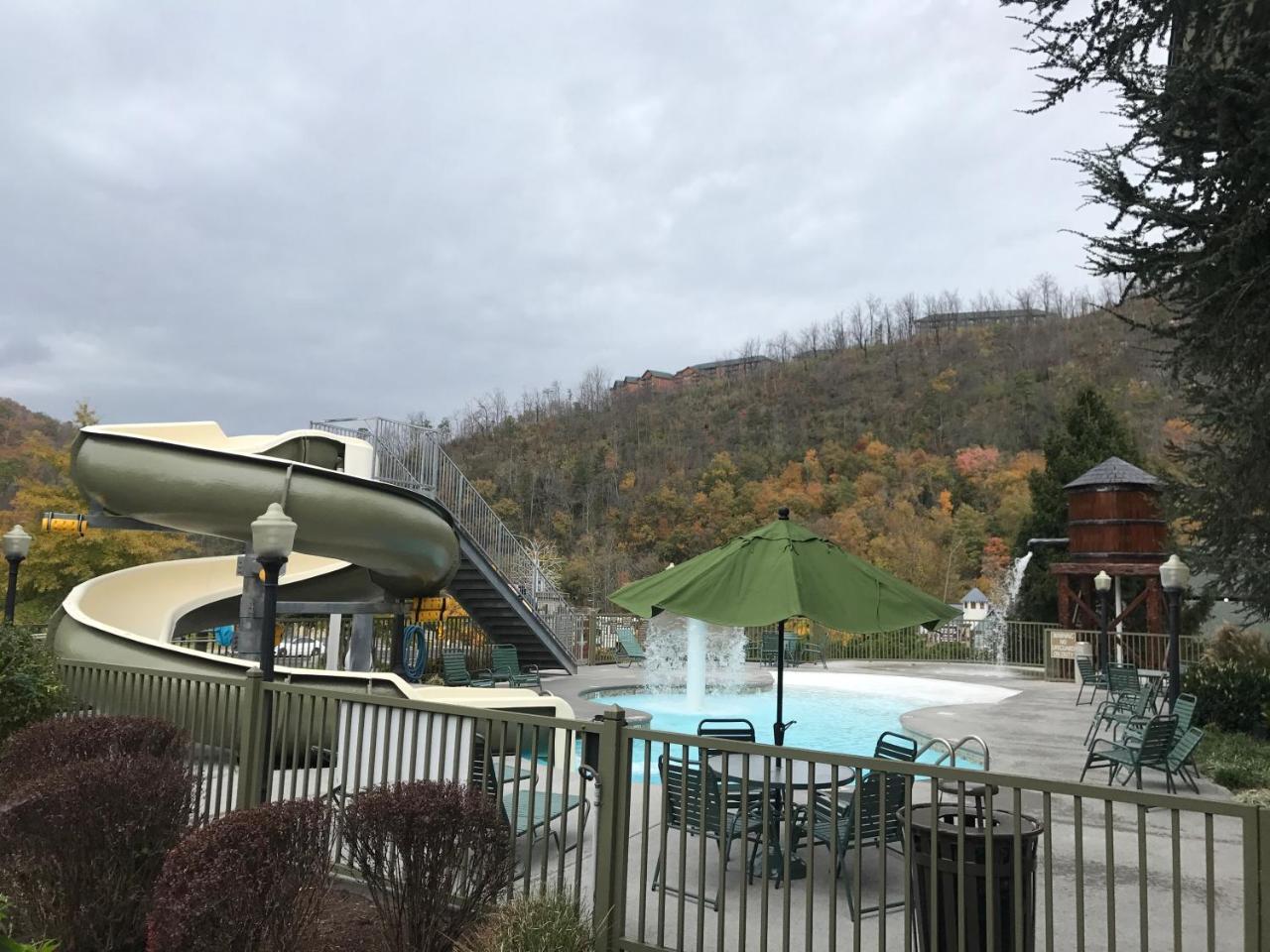 The Appy Lodge Gatlinburg Exterior photo